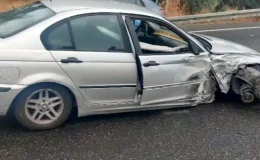 Muğla’da Kafa Kafaya Çarpışan Otomobiller Hurdaya Döndü