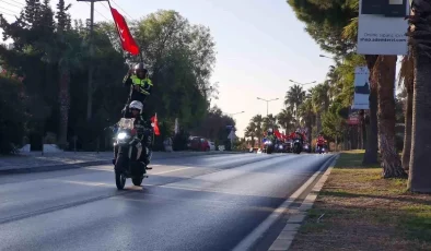 Polisten 29 Ekim Cumhuriyet Bayramı korteji